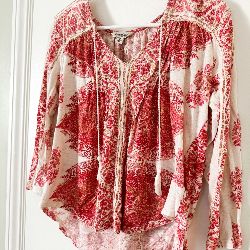 Flowy red and white top